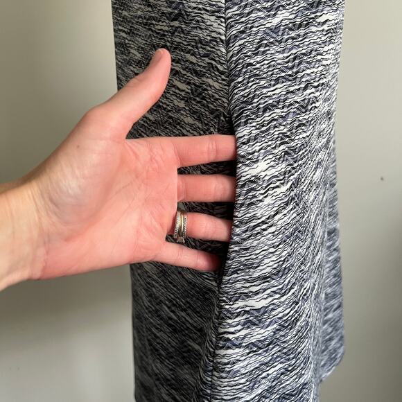 MPG Athletic Dress Racerback V-neck Pockets Mesh Panel Small Activewear Dress - Picture 3 of 8